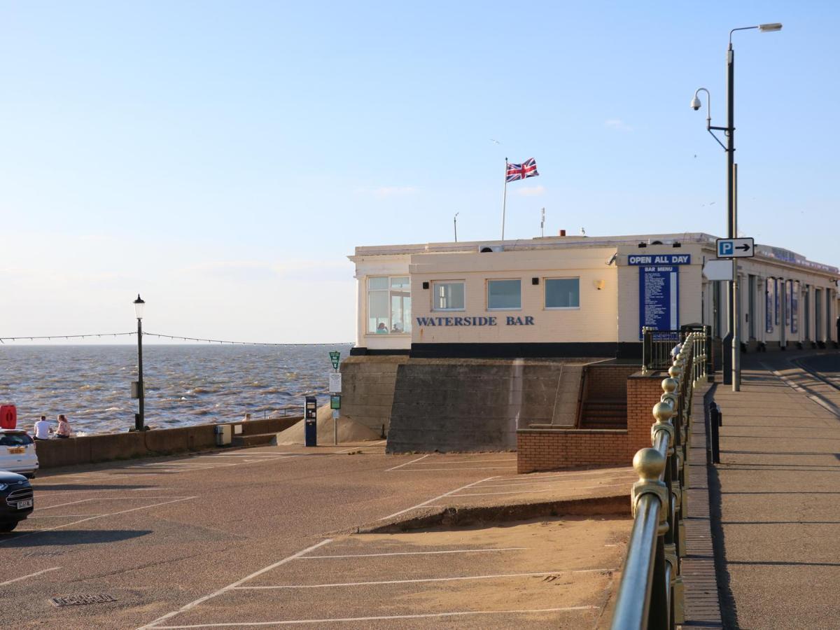 Flat 2, 4 St Edmund'S Terrace Apartment Hunstanton Exterior photo